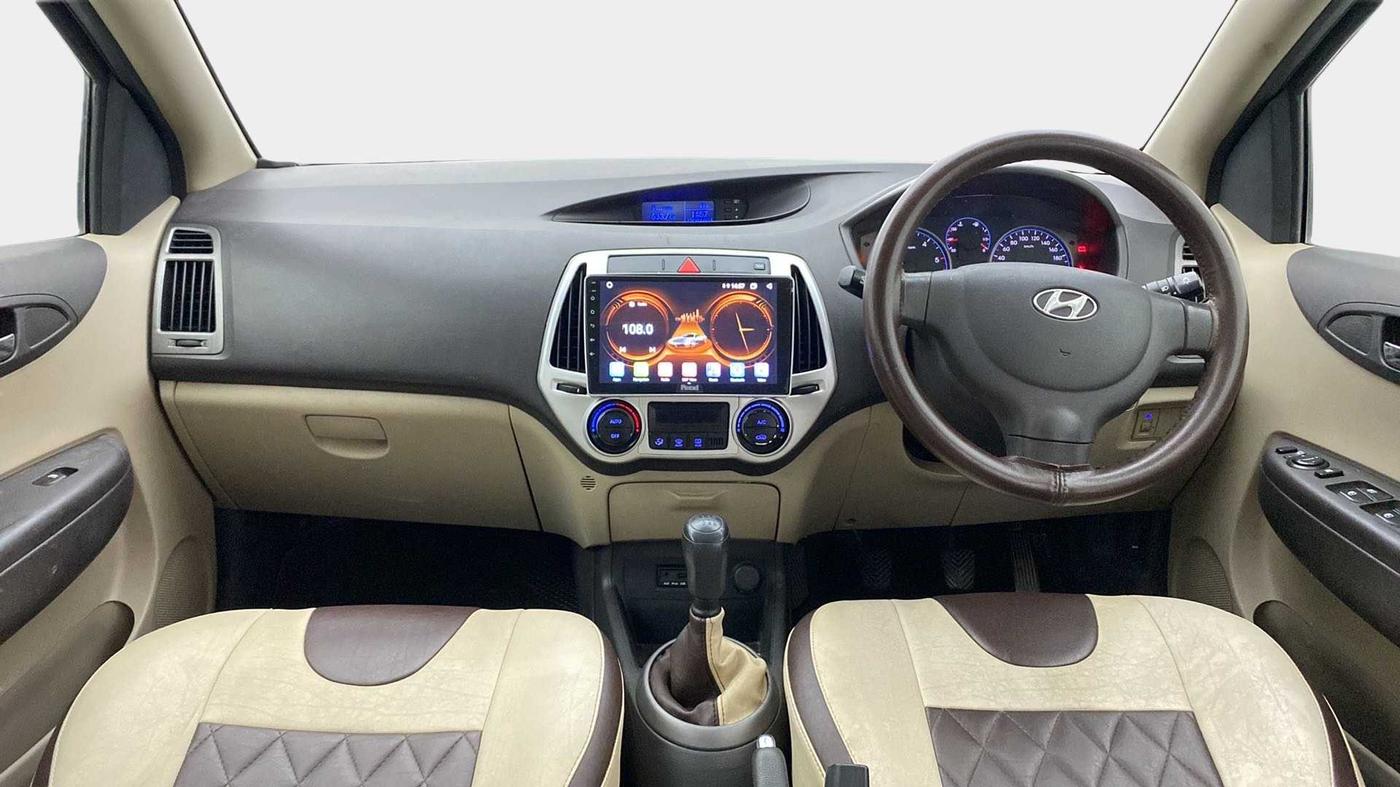 2013 Hyundai i20 MAGNA 1.4 CRDI, Diesel, Manual, 92,145 km, Dashboard