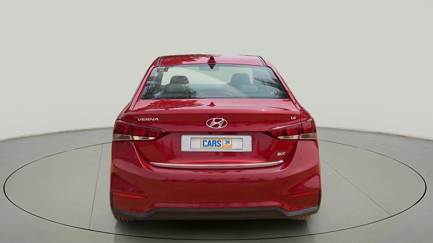 2018 Hyundai Verna 1.6 VTVT SX (O) AT, Petrol, Automatic, 61,644 km, Back/Rear