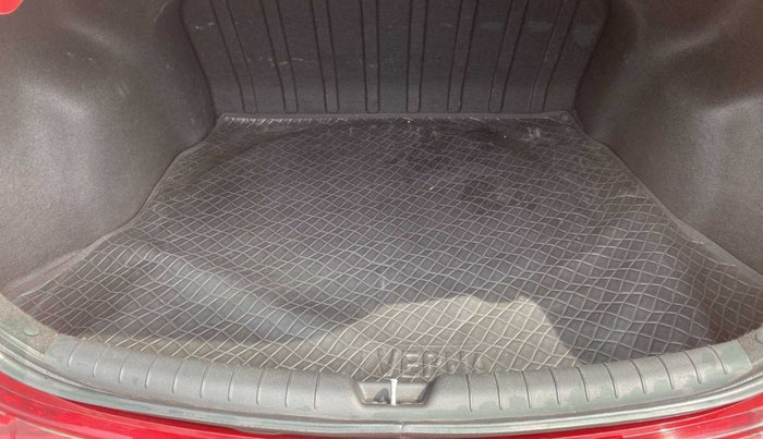 2018 Hyundai Verna 1.6 VTVT SX (O) AT, Petrol, Automatic, 61,644 km, Boot Inside