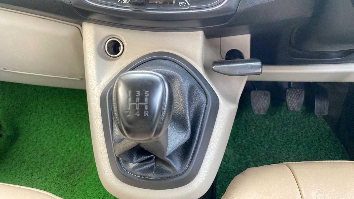 2018 Datsun Go T, Petrol, Manual, 75,377 km, Gear Lever