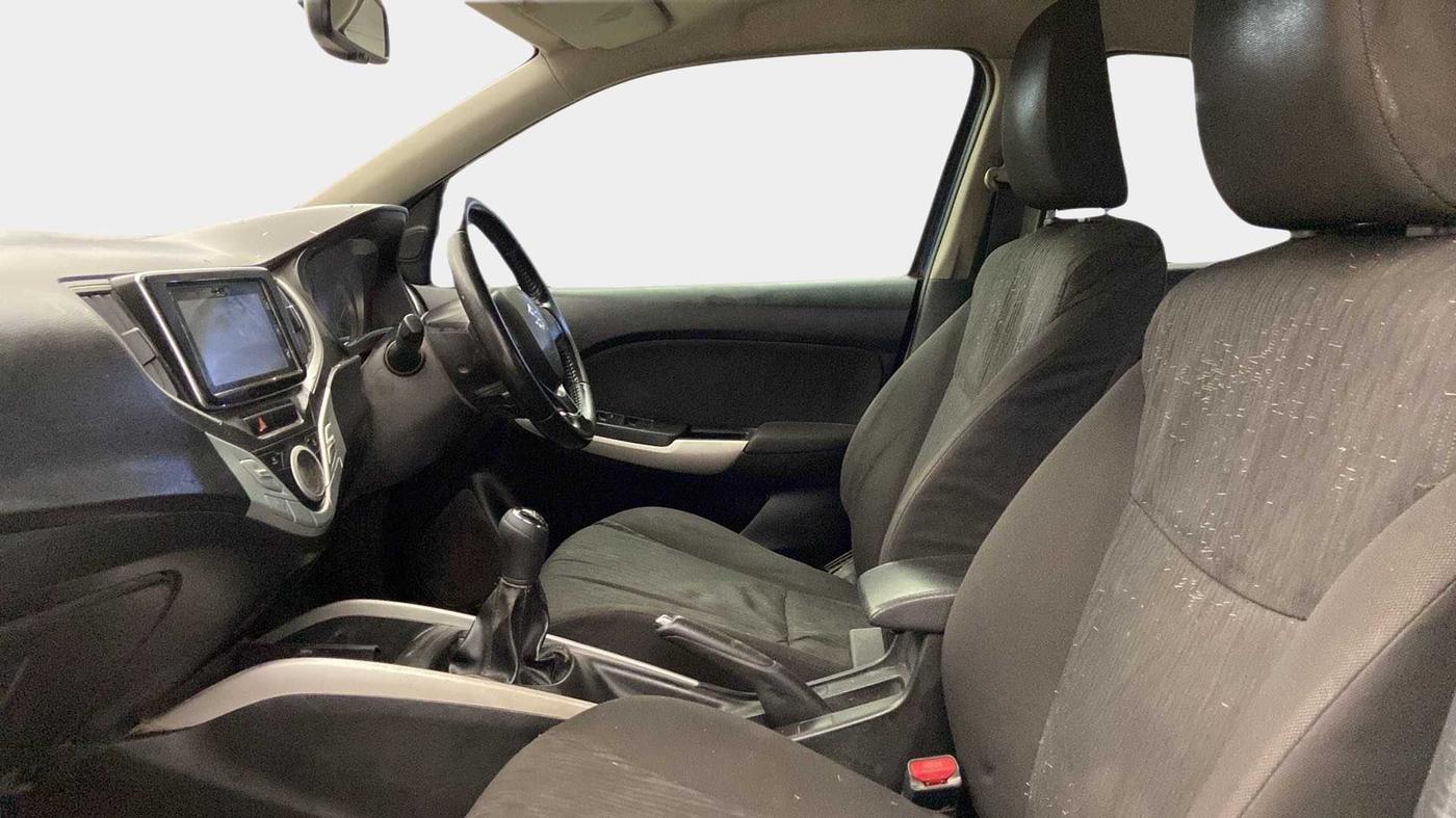 2016 Maruti Baleno ALPHA PETROL 1.2, Petrol, Manual, 89,589 km, Right Side Front Door Cabin