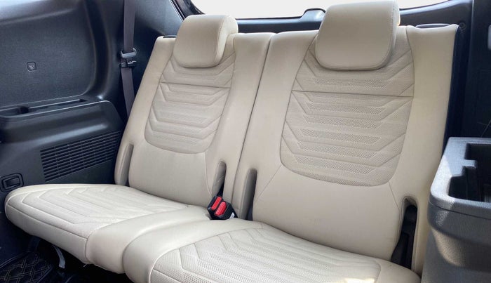 2022 KIA CARENS LUXURY PLUS 1.4 PETROL DCT 6 STR, Petrol, Automatic, 11,956 km, Third Seat Row ( optional )