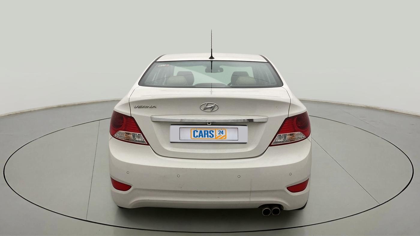 2014 Hyundai Verna FLUIDIC 1.6 VTVT SX OPT, Petrol, Manual, 56,933 km, Back/Rear
