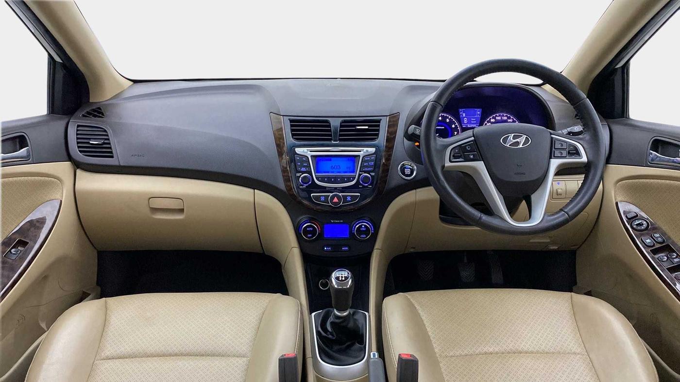 2014 Hyundai Verna FLUIDIC 1.6 VTVT SX OPT, Petrol, Manual, 56,933 km, Dashboard