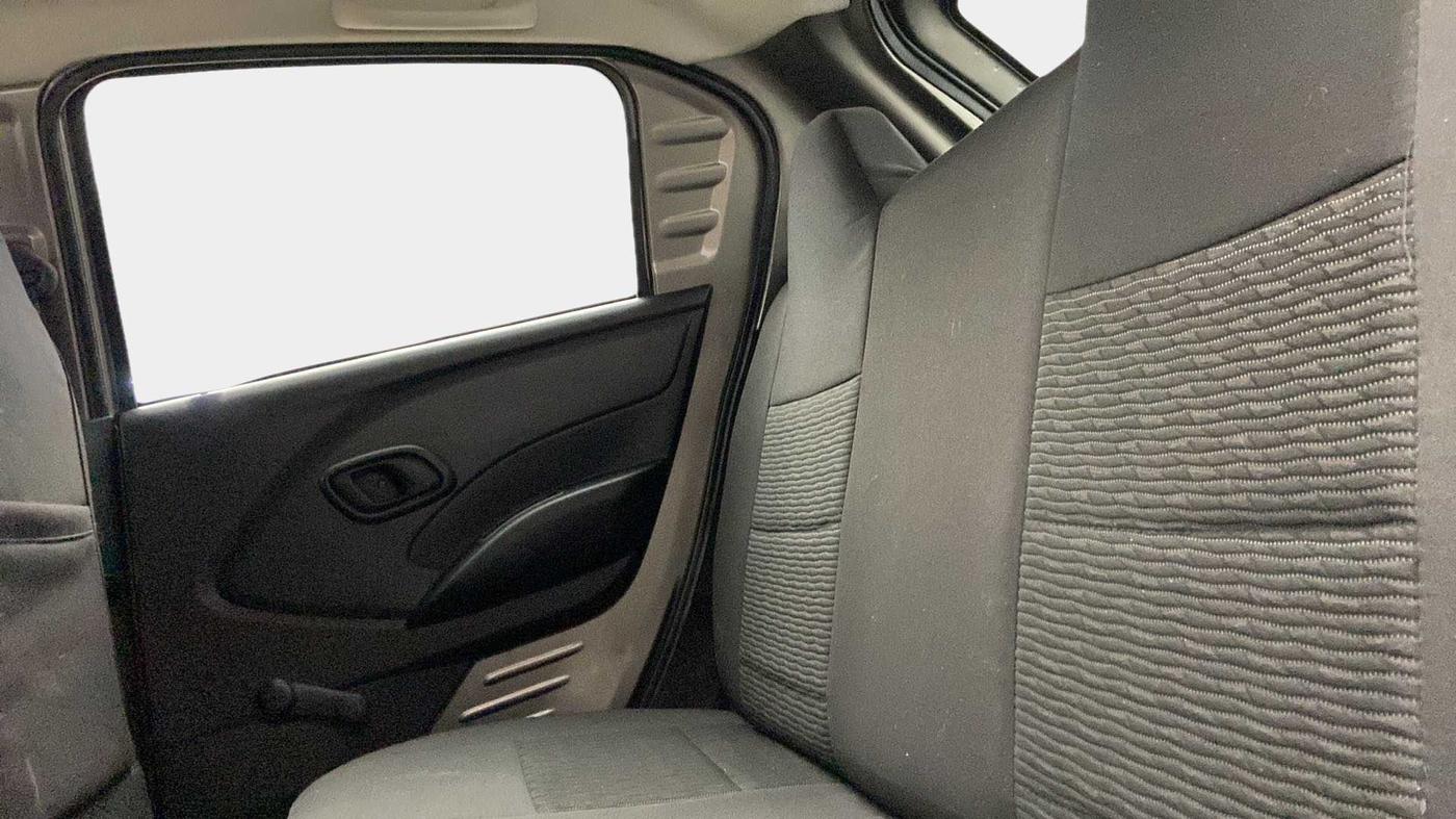 2018 Datsun Redi Go A, CNG, Manual, 56,089 km, Right Side Rear Door Cabin