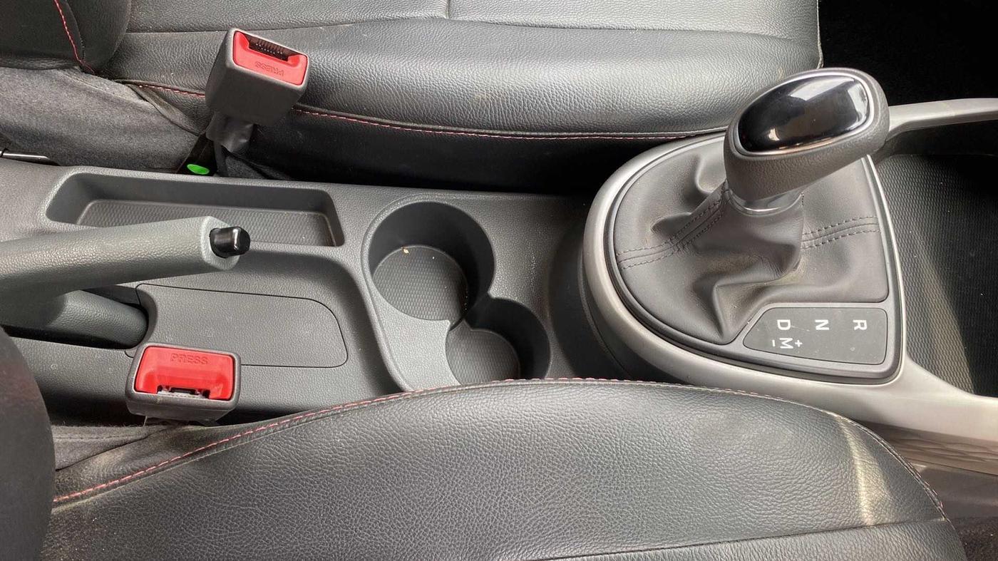 2021 Hyundai GRAND I10 NIOS SPORTZ AMT 1.2 KAPPA VTVT, Petrol, Automatic, 7,695 km, Gear Lever