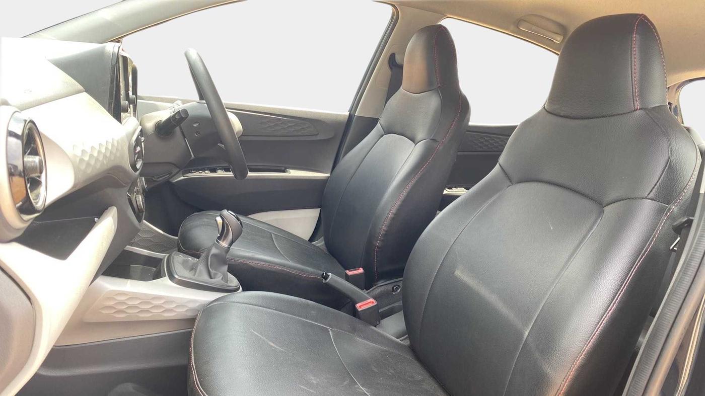 2021 Hyundai GRAND I10 NIOS SPORTZ AMT 1.2 KAPPA VTVT, Petrol, Automatic, 7,695 km, Right Side Front Door Cabin