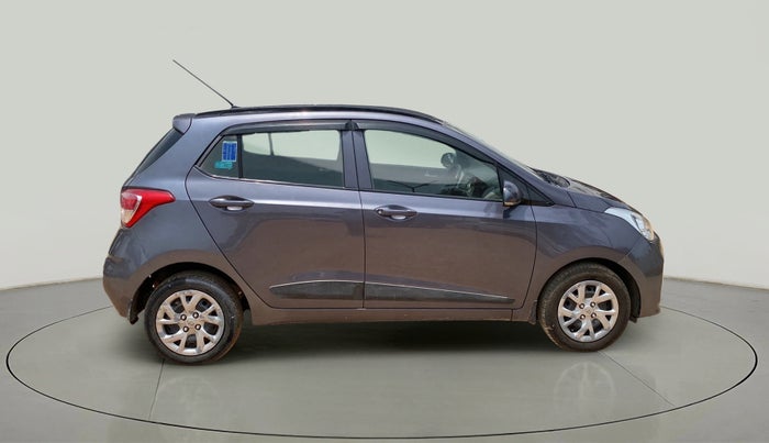 2017 Hyundai Grand i10 SPORTZ 1.2 KAPPA VTVT, Petrol, Manual, 96,375 km, Right Side View
