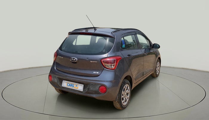 2017 Hyundai Grand i10 SPORTZ 1.2 KAPPA VTVT, Petrol, Manual, 96,375 km, Right Back Diagonal