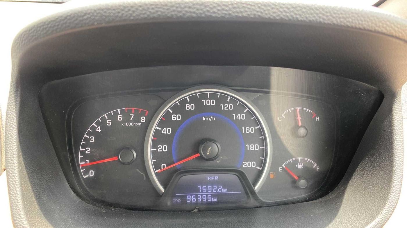 2017 Hyundai Grand i10 SPORTZ 1.2 KAPPA VTVT, Petrol, Manual, 96,375 km, Odometer Image