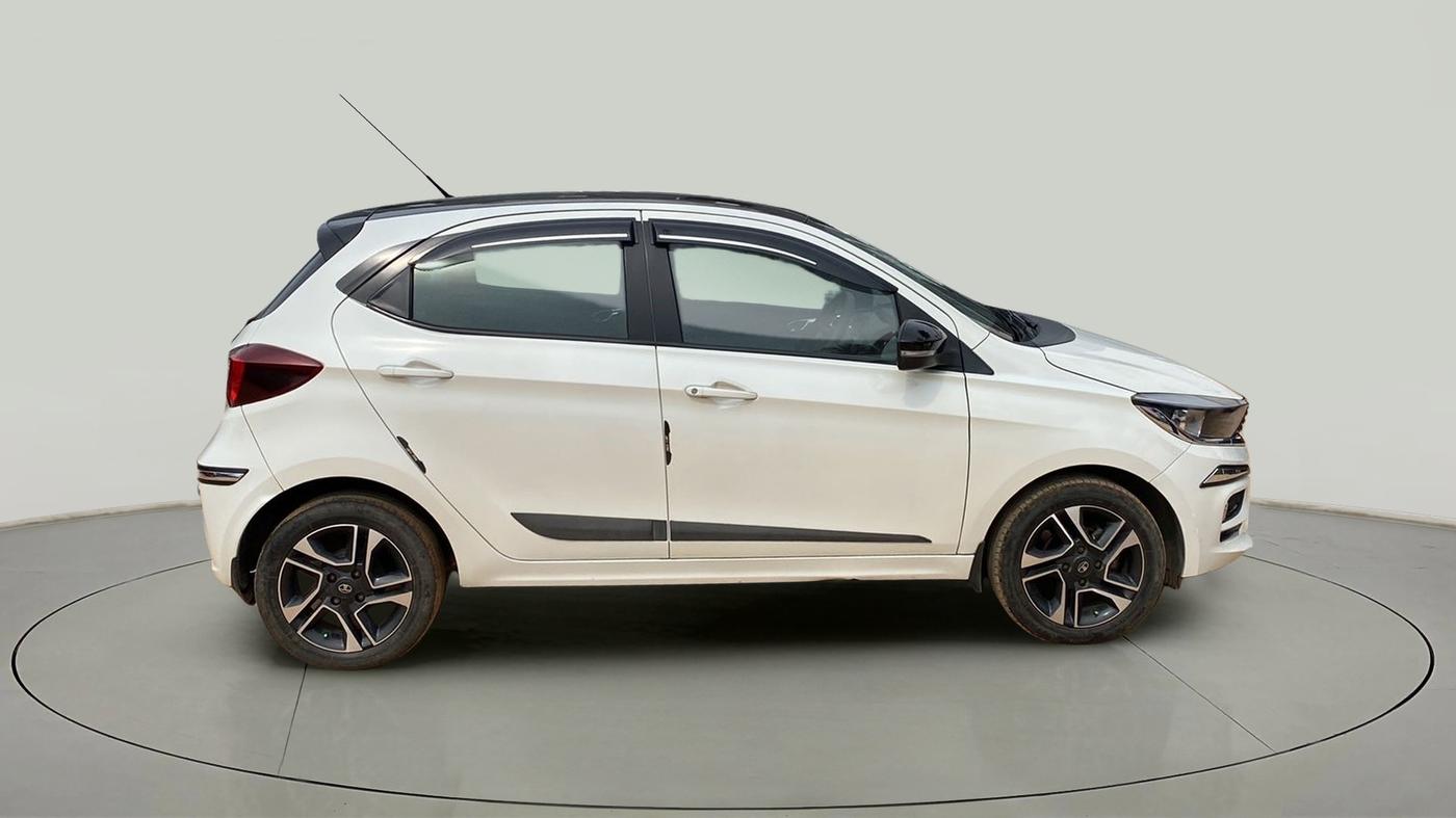2020 Tata Tiago XZA PLUS PETROL, Petrol, Automatic, 38,930 km, Right Side View