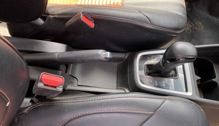 2018 Maruti Swift VXI AMT, Petrol, Automatic, 39,240 km, Gear Lever