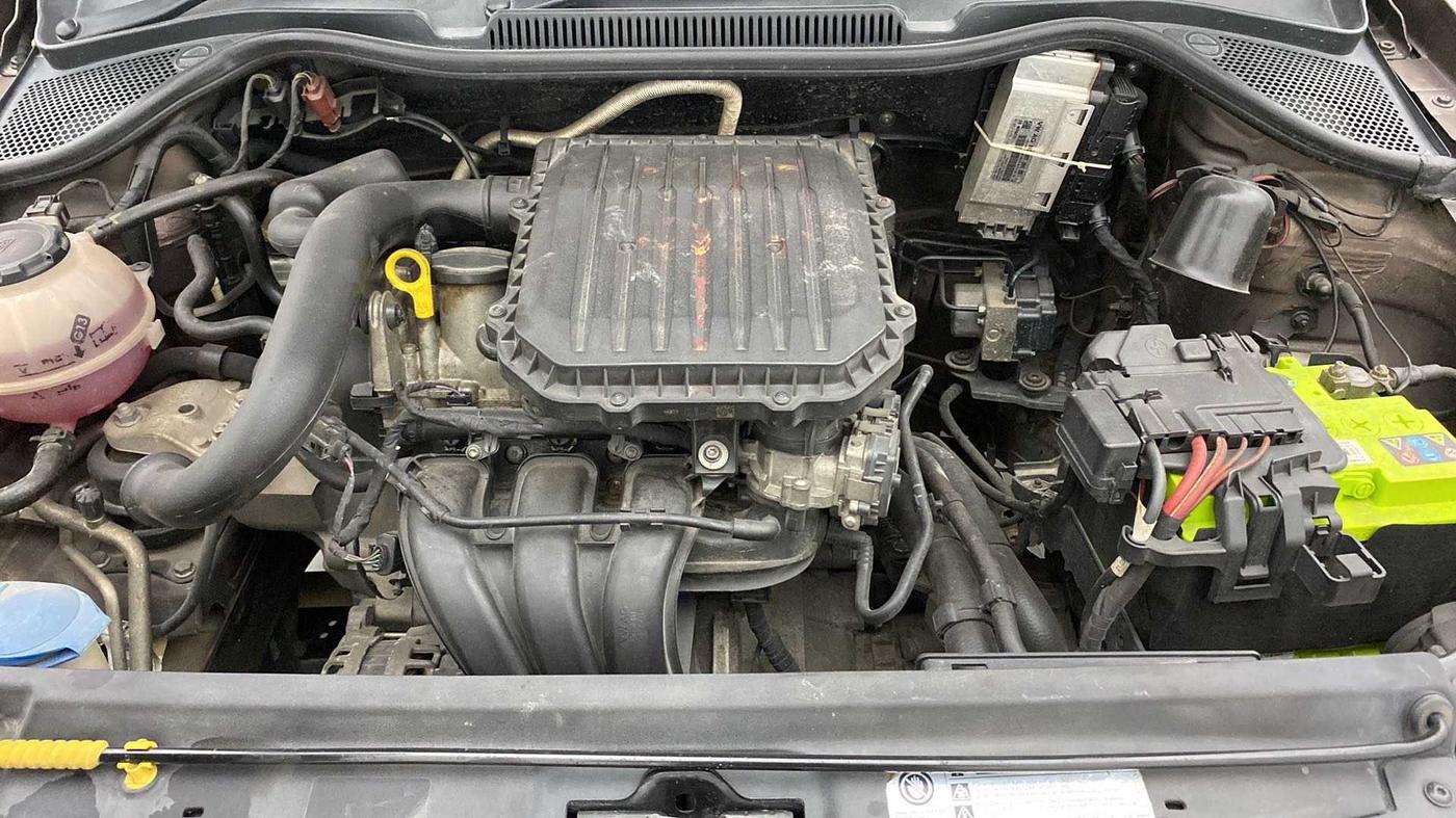 2018 Volkswagen Polo COMFORTLINE 1.0L MPI, Petrol, Manual, 66,847 km, Open Bonet