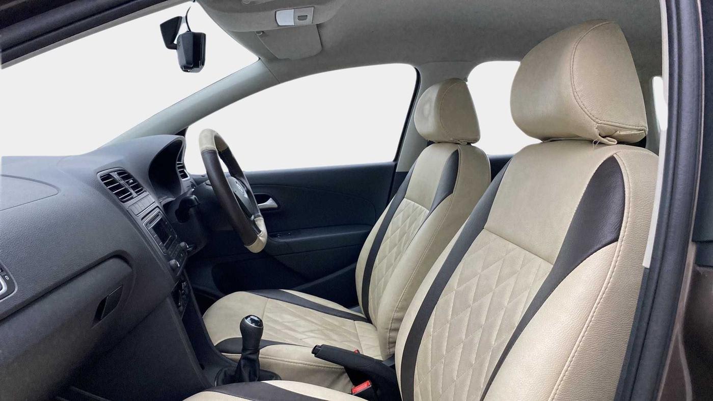 2018 Volkswagen Polo COMFORTLINE 1.0L MPI, Petrol, Manual, 66,847 km, Right Side Front Door Cabin