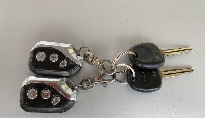 2012 Hyundai i10 MAGNA 1.1, Petrol, Manual, 71,100 km, Key Close Up