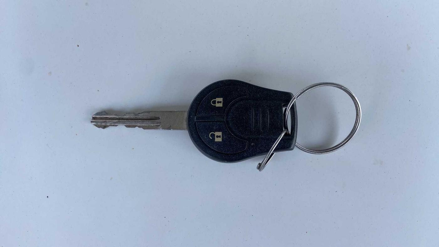 2016 Nissan Micra Active XV, Petrol, Manual, 49,361 km, Key Close Up