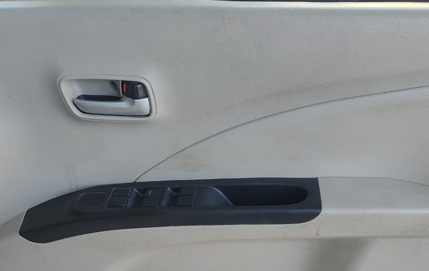 2018 Maruti Celerio VXI AMT, Petrol, Automatic, 98,263 km, Driver Side Door Panels Control