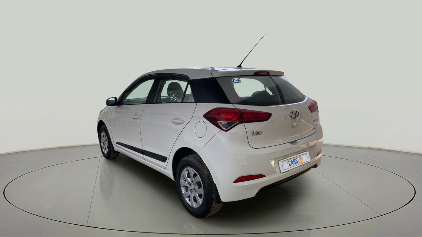 2016 Hyundai Elite i20 SPORTZ 1.4 CRDI, Diesel, Manual, 1,15,613 km, Left Back Diagonal