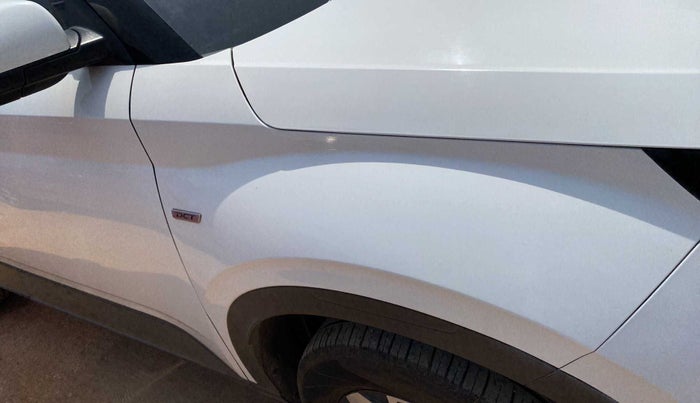 2022 Hyundai VENUE SX (O) 1.0 TURBO DCT, Petrol, Automatic, 20,809 km, Right fender - Minor scratches
