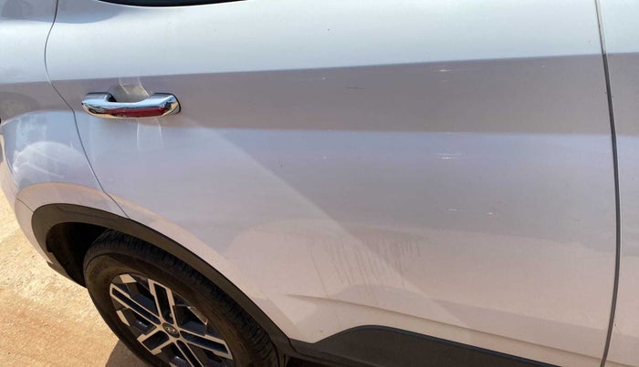 2022 Hyundai VENUE SX (O) 1.0 TURBO DCT, Petrol, Automatic, 20,809 km, Right rear door - Minor scratches
