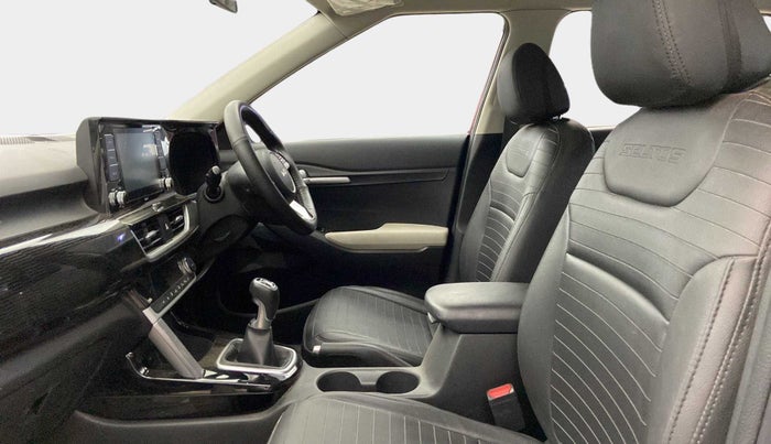 2021 KIA SELTOS HTK PLUS 1.5 IMT, Petrol, Manual, 22,413 km, Right Side Front Door Cabin
