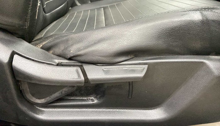 2021 KIA SELTOS HTK PLUS 1.5 IMT, Petrol, Manual, 22,413 km, Driver Side Adjustment Panel