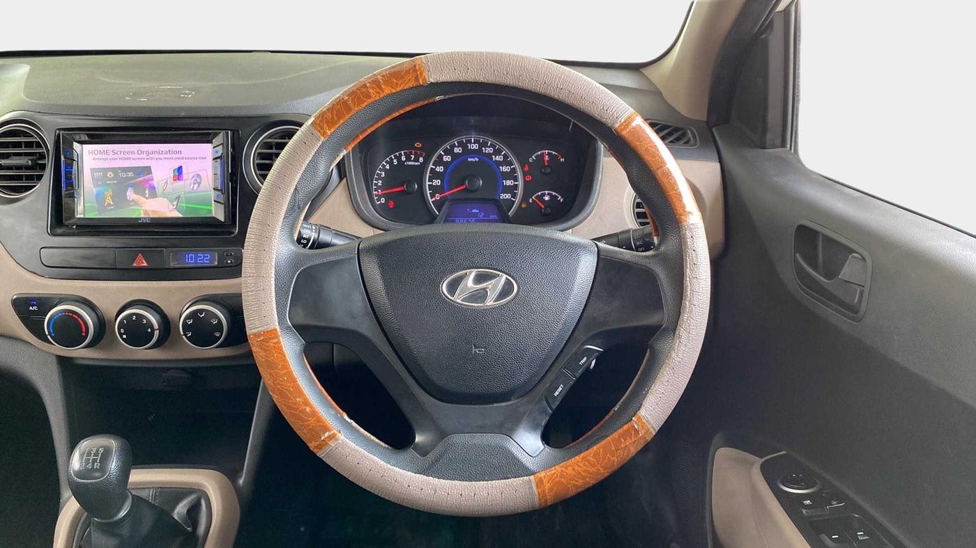 2016 Hyundai Grand i10 MAGNA 1.2 KAPPA VTVT, CNG, Manual, 99,932 km, Steering Wheel Close Up
