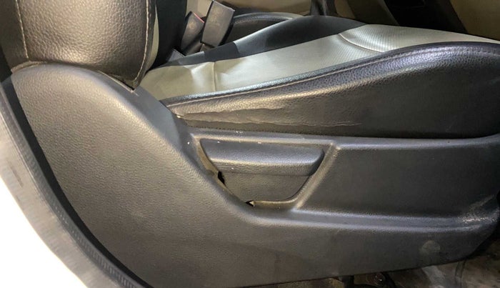 2015 Hyundai Eon ERA +, Petrol, Manual, 44,627 km, Driver Side Adjustment Panel