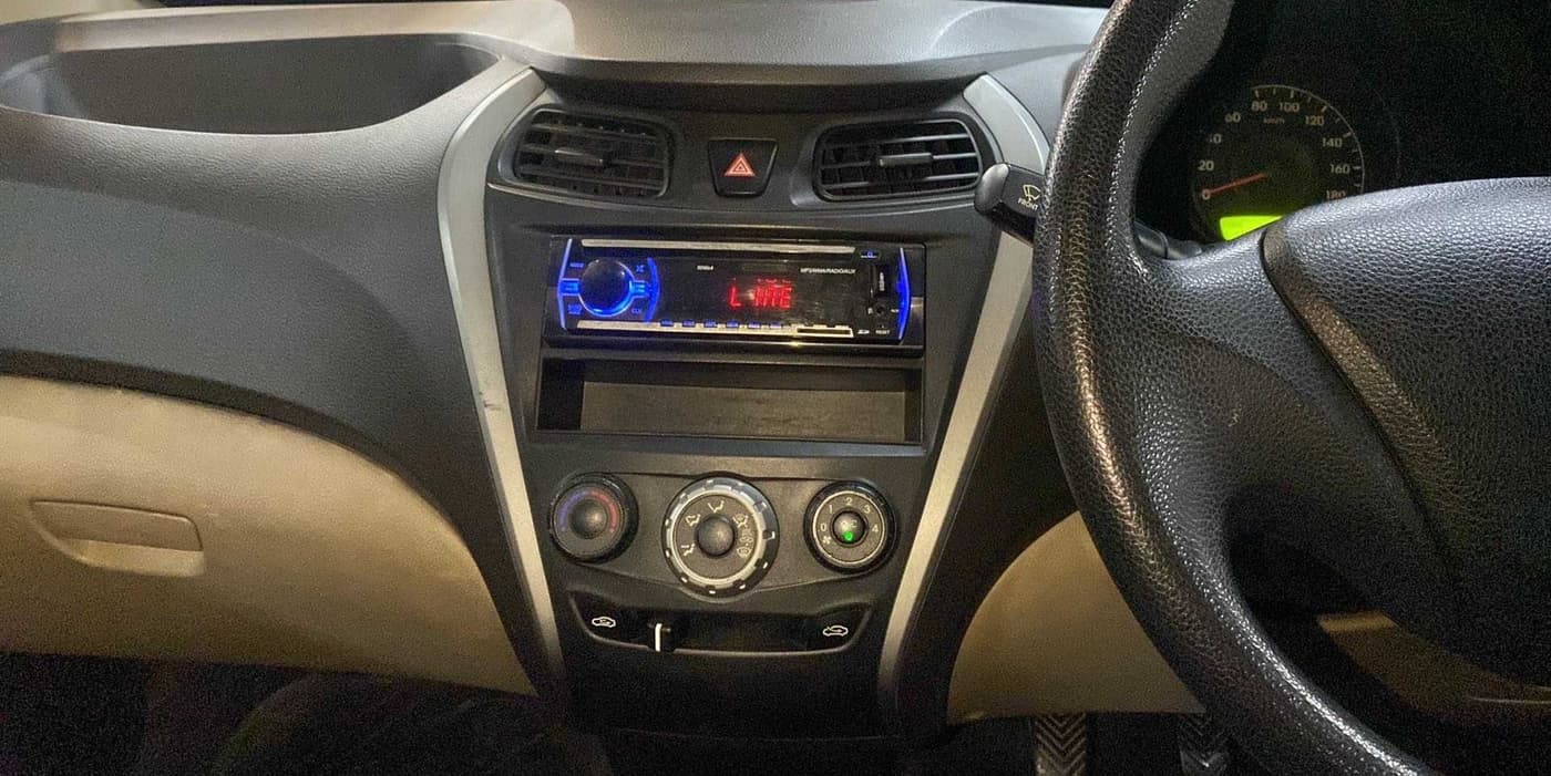 2015 Hyundai Eon ERA +, Petrol, Manual, 44,627 km, Odometer Image