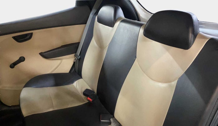 2015 Hyundai Eon ERA +, Petrol, Manual, 44,627 km, Right Side Rear Door Cabin