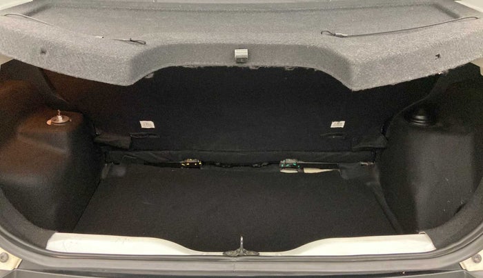 2023 Tata PUNCH ACCOMPLISHED MT, Petrol, Manual, 8,365 km, Boot Inside