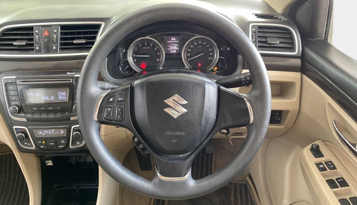 2016 Maruti Ciaz VXI+, Petrol, Manual, 54,396 km, Steering Wheel Close Up