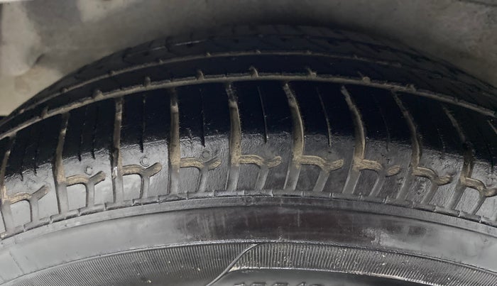 2015 Hyundai i10 MAGNA 1.1 IRDE2, Petrol, Manual, 41,414 km, Right Rear Tyre Tread