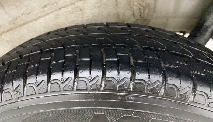 2016 Maruti Wagon R 1.0 VXI, Petrol, Manual, 80,537 km, Left Rear Tyre Tread