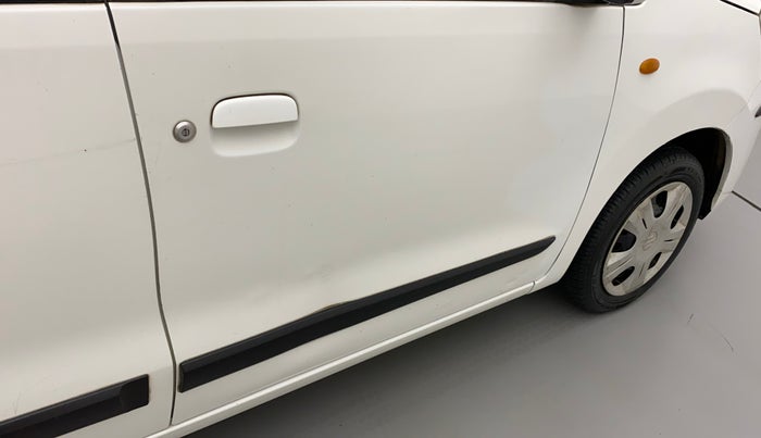 2016 Maruti Wagon R 1.0 VXI, Petrol, Manual, 80,537 km, Driver-side door - Minor scratches