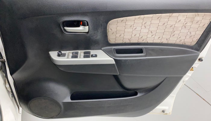 2016 Maruti Wagon R 1.0 VXI, Petrol, Manual, 80,537 km, Driver Side Door Panels Control