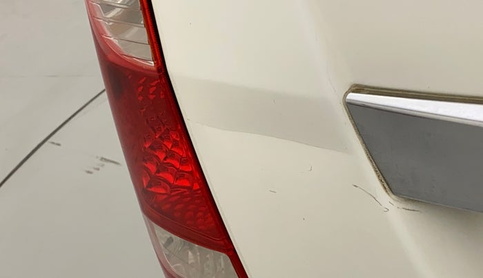 2016 Maruti Wagon R 1.0 VXI, Petrol, Manual, 80,537 km, Dicky (Boot door) - Slightly dented