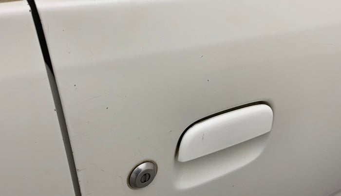 2016 Maruti Wagon R 1.0 VXI, Petrol, Manual, 80,537 km, Driver-side door - Slightly rusted