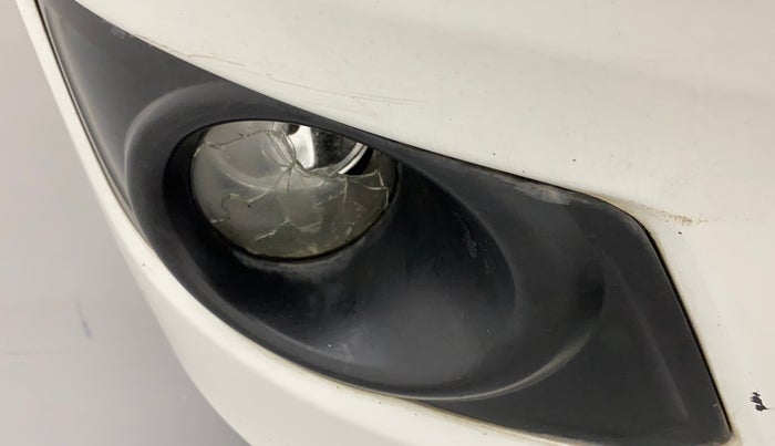 2016 Maruti Wagon R 1.0 VXI, Petrol, Manual, 80,537 km, Right fog light - Minor damage