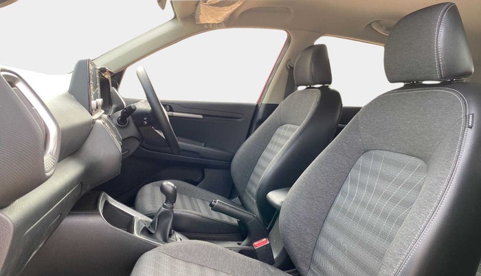2022 KIA SONET HTK PLUS 1.2, Petrol, Manual, 14,811 km, Right Side Front Door Cabin