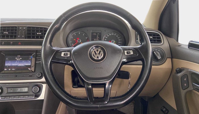 2017 Volkswagen Vento HIGHLINE PETROL AT, Petrol, Automatic, 68,999 km, Steering Wheel Close Up