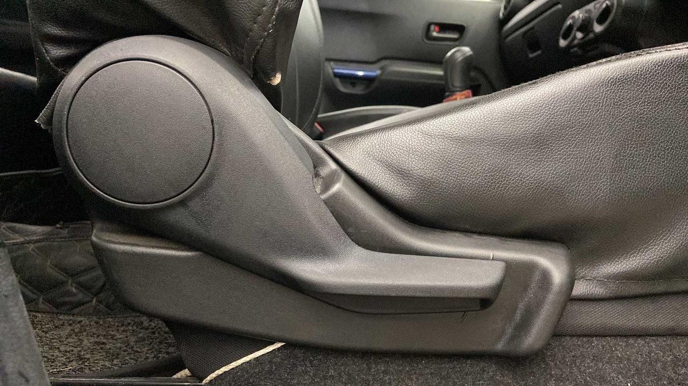 2021 Maruti IGNIS SIGMA 1.2, Petrol, Manual, 25,742 km, Driver Side Adjustment Panel