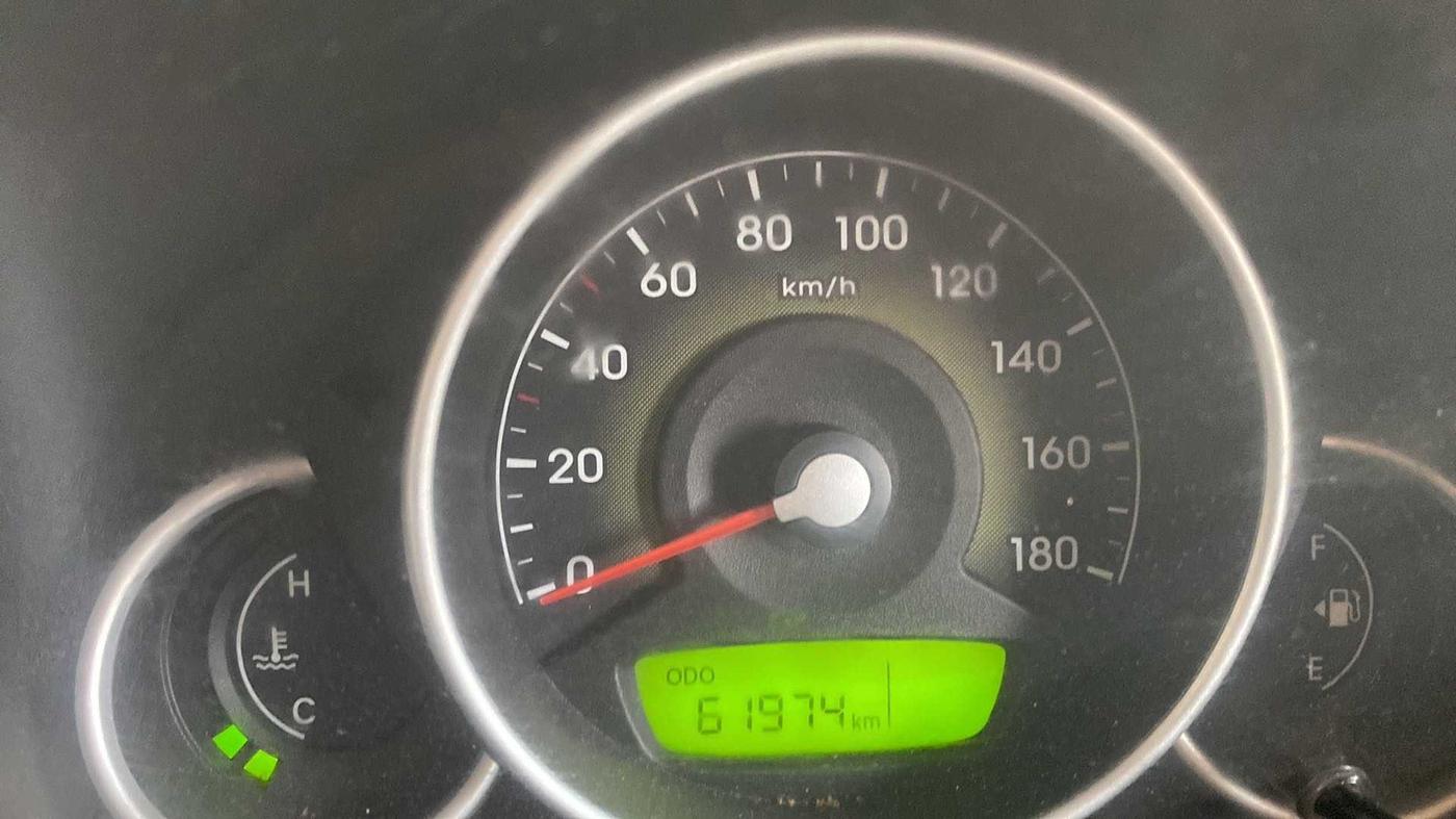 2012 Hyundai Eon MAGNA +, Petrol, Manual, 62,068 km, Odometer Image