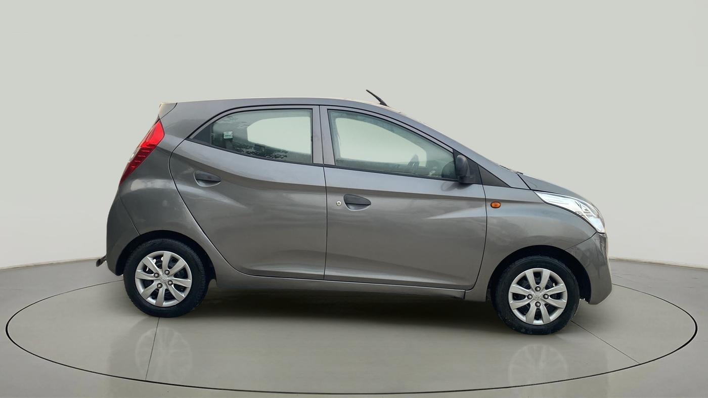 2012 Hyundai Eon MAGNA +, Petrol, Manual, 62,068 km, Right Side View