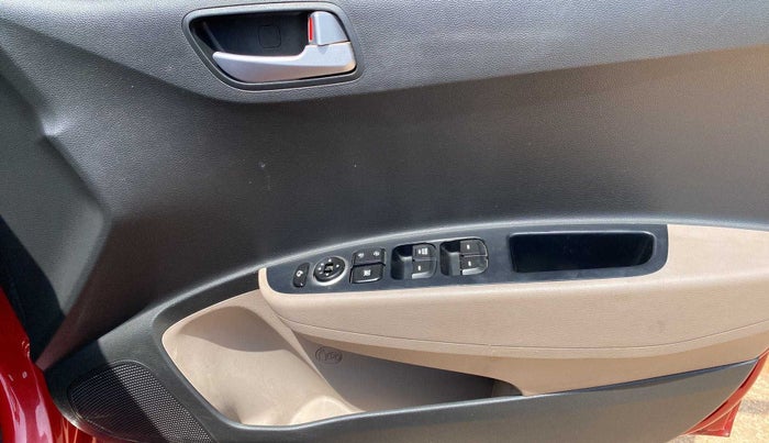 2019 Hyundai Grand i10 SPORTZ AT 1.2 KAPPA VTVT, Petrol, Automatic, 73,297 km, Driver Side Door Panels Control