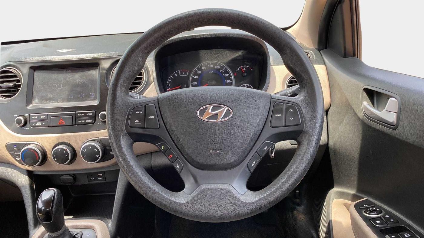 2019 Hyundai Grand i10 SPORTZ AT 1.2 KAPPA VTVT, Petrol, Automatic, 73,297 km, Steering Wheel Close Up
