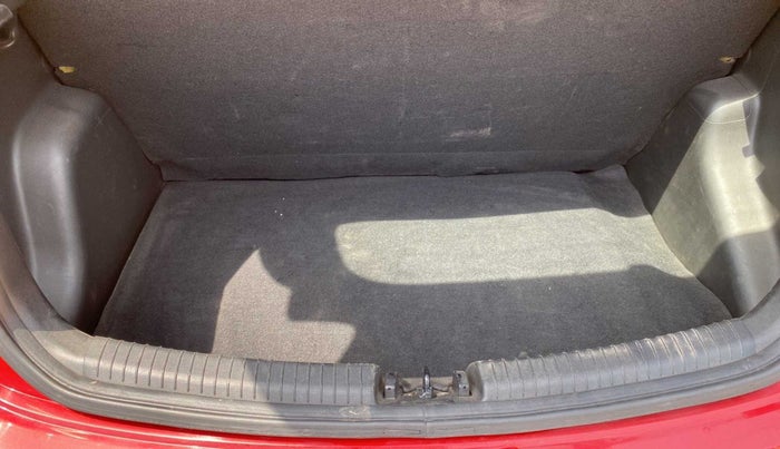 2019 Hyundai Grand i10 SPORTZ AT 1.2 KAPPA VTVT, Petrol, Automatic, 73,297 km, Boot Inside