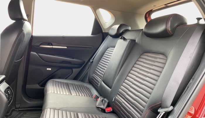 2022 KIA SONET GTX PLUS 1.0 DCT, Petrol, Automatic, 16,176 km, Right Side Rear Door Cabin
