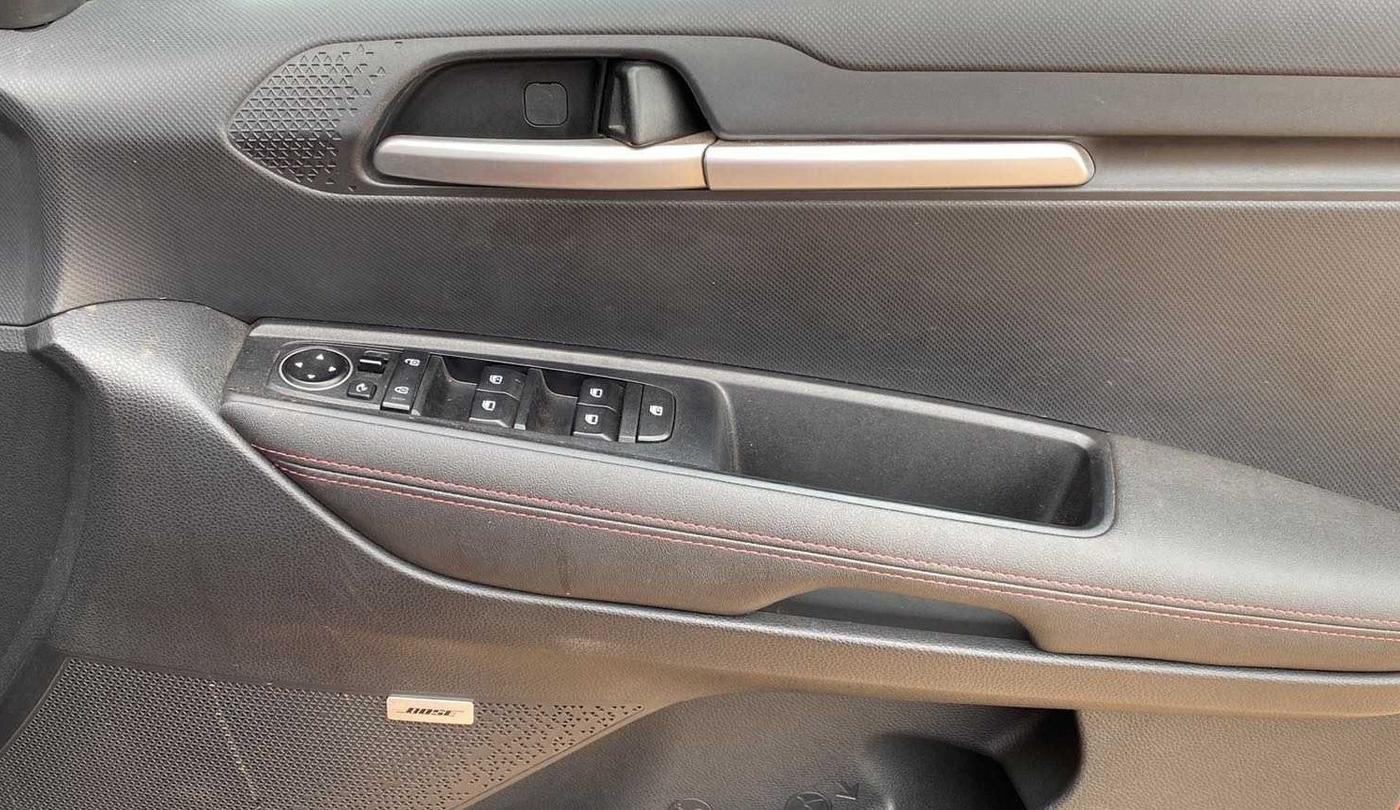 2022 KIA SONET GTX PLUS 1.0 DCT, Petrol, Automatic, 16,176 km, Driver Side Door Panels Control