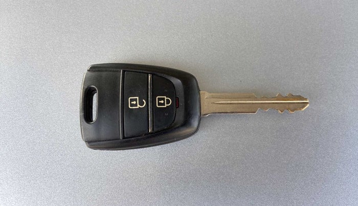 2019 Hyundai NEW SANTRO ASTA MT, Petrol, Manual, 38,039 km, Key Close Up